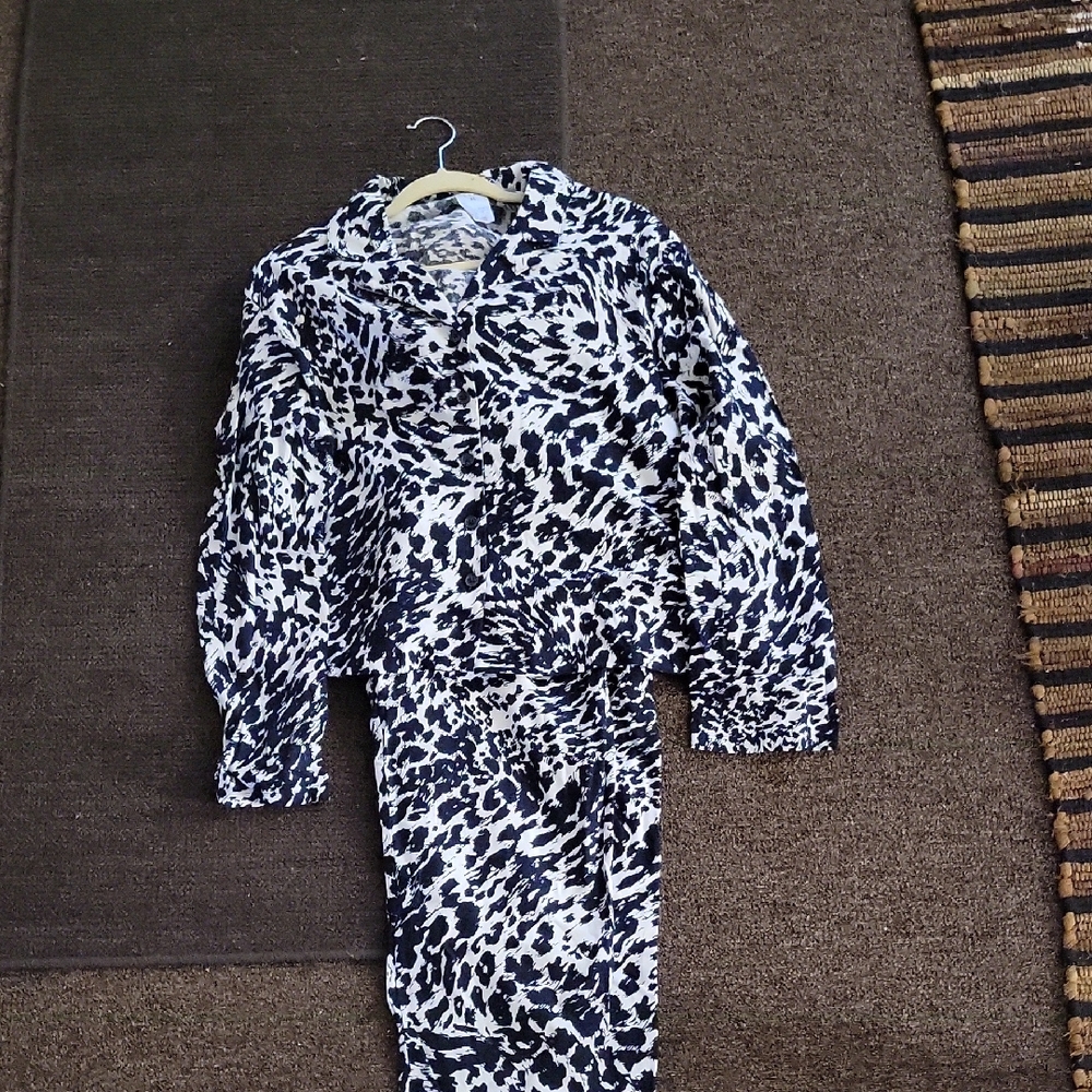 Serra Black and White Leopard-Print Pajama Set